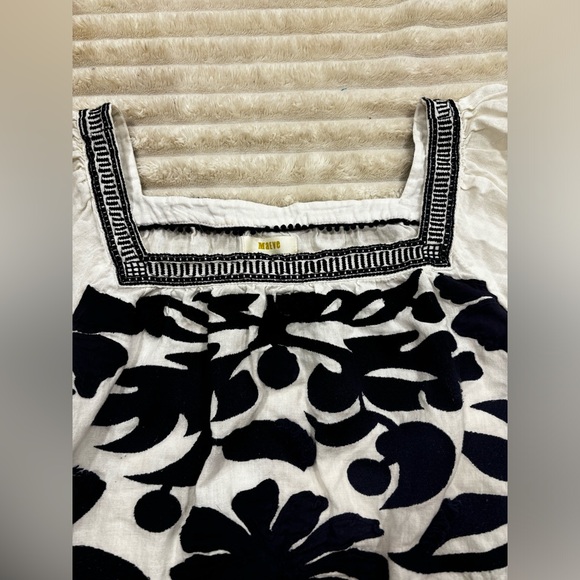 Anthropologie by Maeve, size 10W, white and navy blue top - Picture 3 of 4